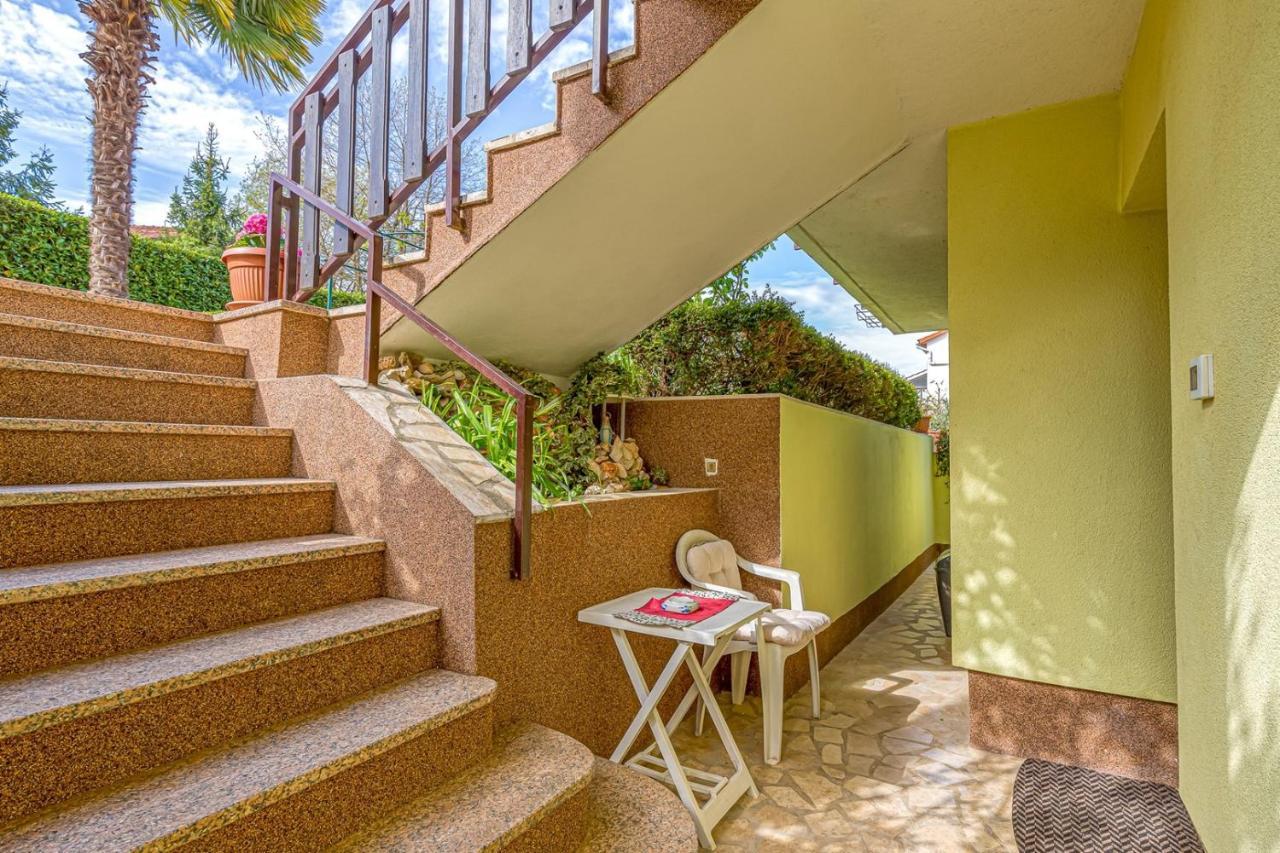 Apartment Flores Stari Pazin エクステリア 写真